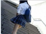 日本女學(xué)生都穿齊B小短裙